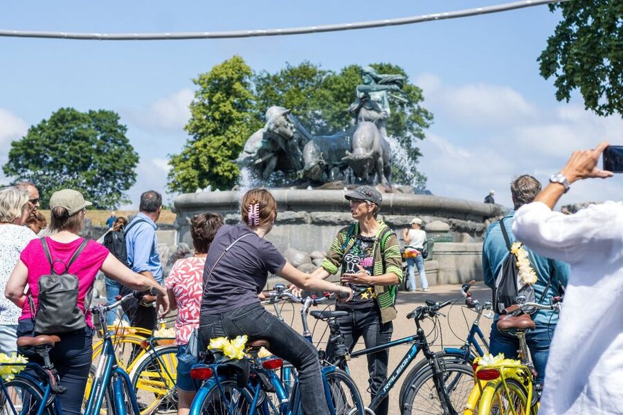 Copenhagen: Highlights 3 Hour Bike Tour with a Local Guide - From City Hall Square past Tivoli
