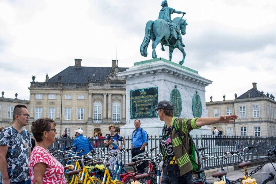 Copenhagen: Highlights 3 Hour Bike Tour with a Local Guide - The Little Mermaid and the harbor ride