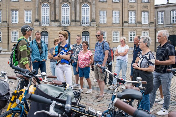 Copenhagen Highlights 3 Hour Bike Tour with local Guide - Rosenborg Castle and the Round Tower