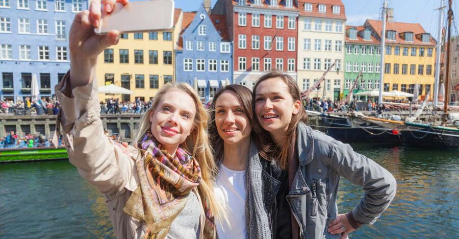 Copenhagen: Highlights & Secrets Private Walking Tour - Ending at the Little Mermaid