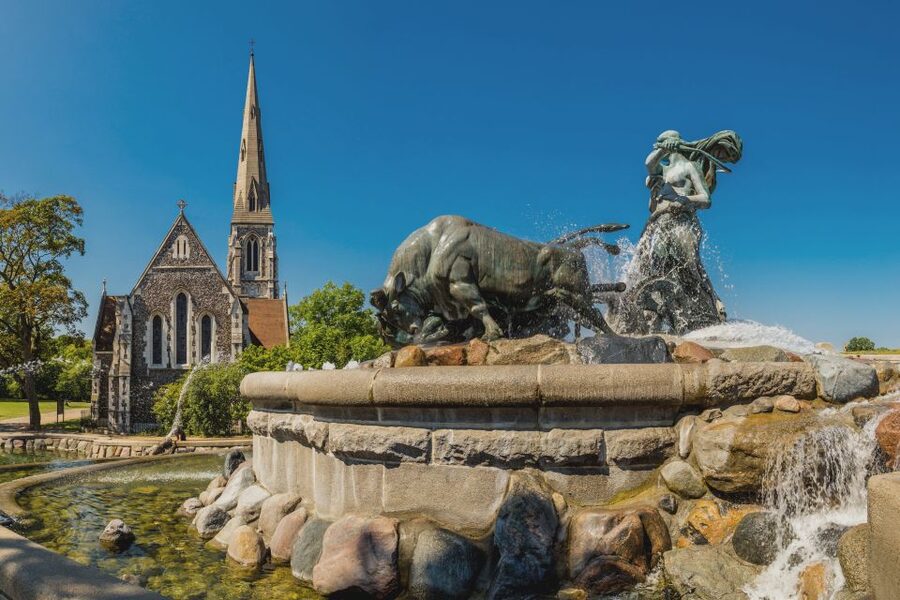 Copenhagen: Highlights & Secrets Private Walking Tour - Coffee, pastry, and the Full Option