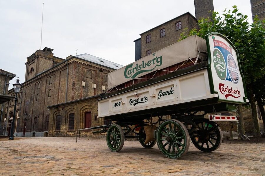 Copenhagen: Home of Carlsberg Experience Entry Ticket - Brewing science without the dry lecture