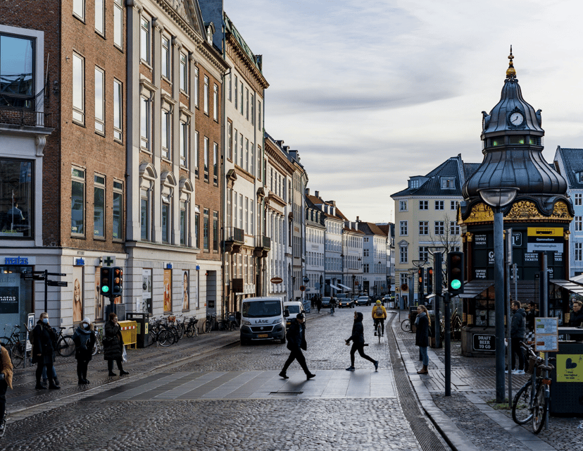 Copenhagen: Hygge & Highlights Walking Tour with Local Guide - The Round Tower and its scholarly past