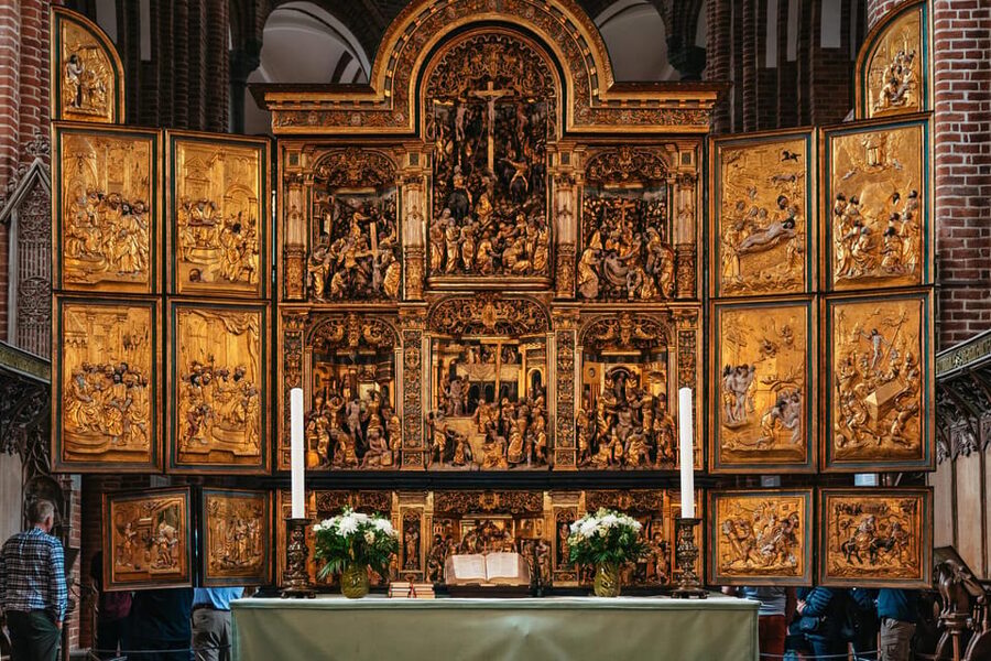 Copenhagen: Kronborg, Frederiksborg Castle and Roskilde Tour - A full day with a practical rhythm