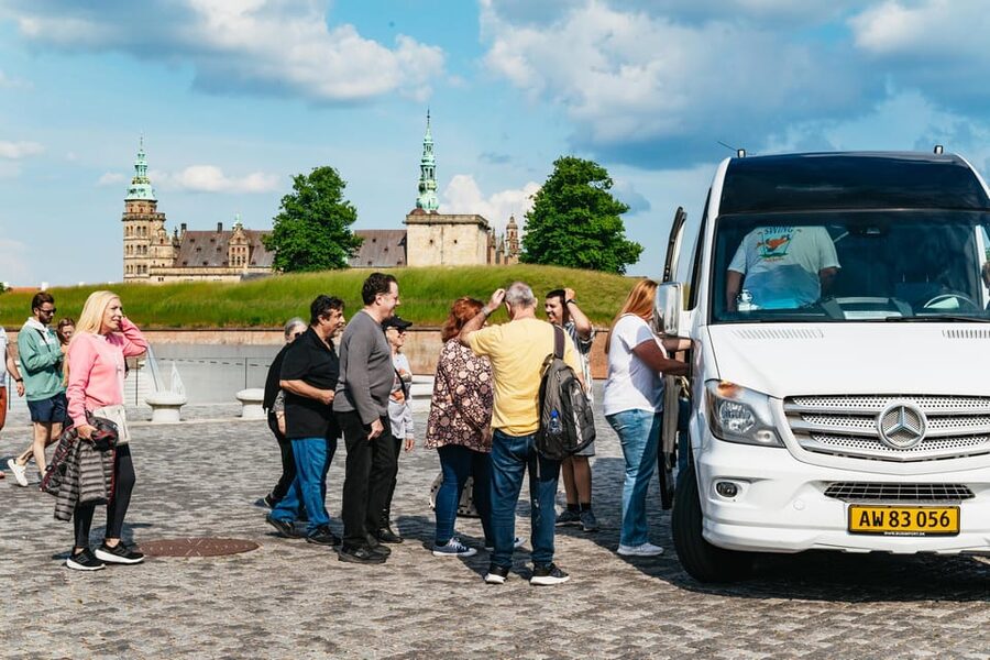 Copenhagen: Kronborg, Frederiksborg Castle and Roskilde Tour - Roskilde Cathedral and 39 royal tombs