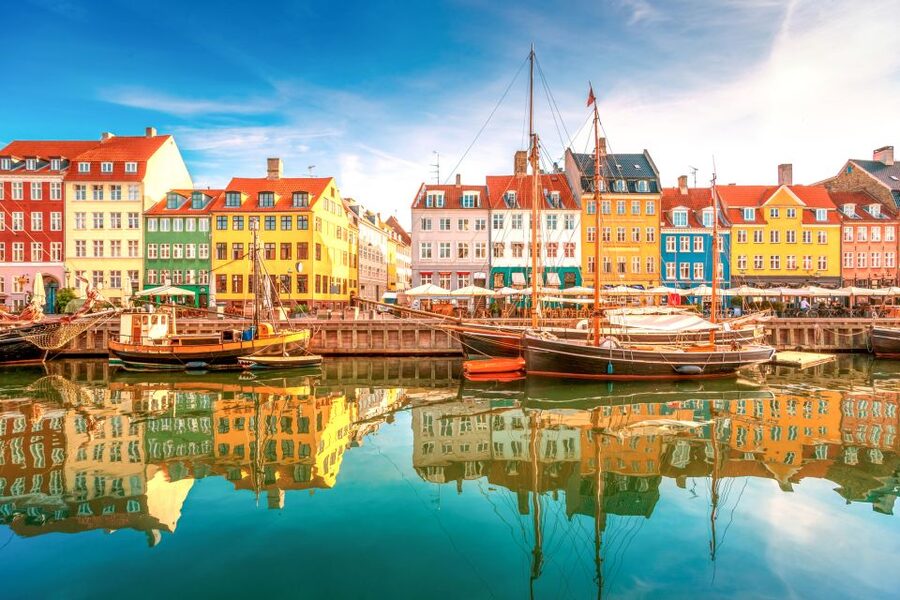 Copenhagen: Private City Walking Tour with Canal Tour Ticket - Christiansborg and Copenhagen’s seat of power