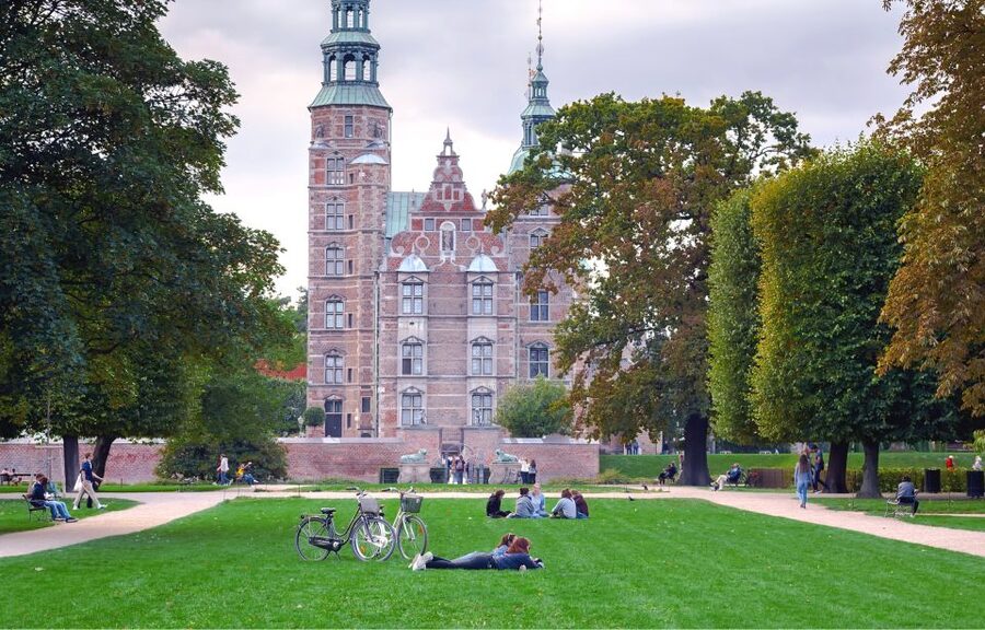 Copenhagen: Private Full-Day City Tour with Lunch Option - Christiania, Copenhagen’s independent corner