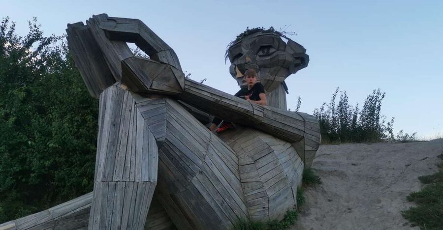 Copenhagen: The Six Forgotten Giants Hunt and Nature Walk - Teddy Friendly finishes the route