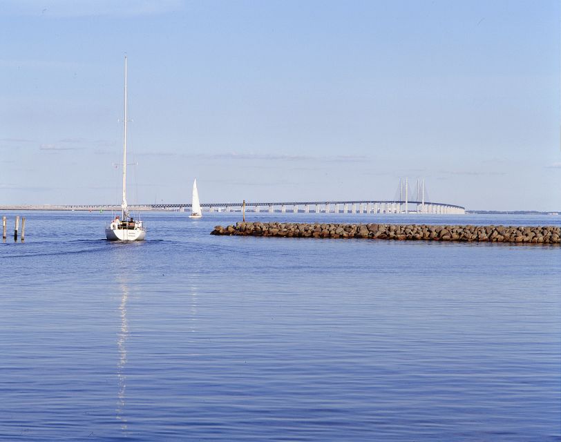 Copenhagen: Tour Across the Øresund Bridge to Lund and Malmö - Making the most of Malmö’s Stortorget