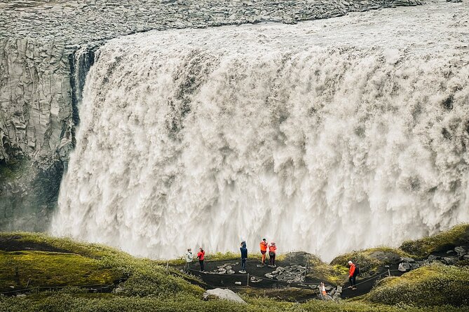 Cruise Tour Godafoss and Myvatn Lake and Dettifoss Small Group - Grjótagjá, a cave between two tectonic plates