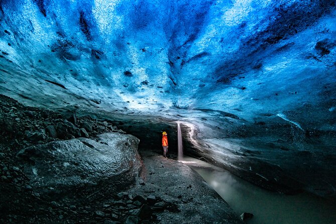 Crystal Ice Cave & Super Jeep Tour from Jökulsárlón - Inside the seasonal ice cave