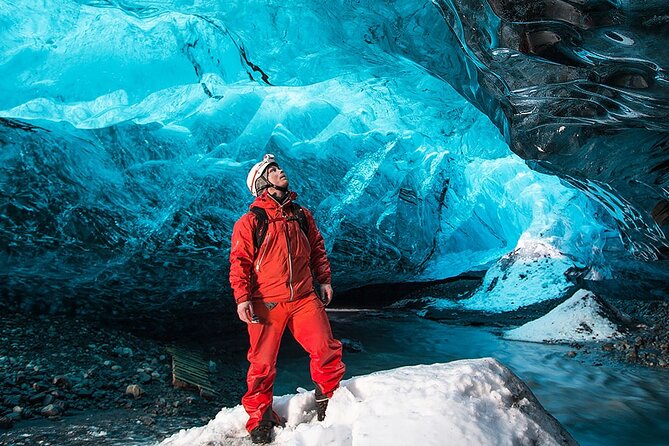 Crystal Ice Cave & Super Jeep Tour from Jökulsárlón - What the guides add to the experience