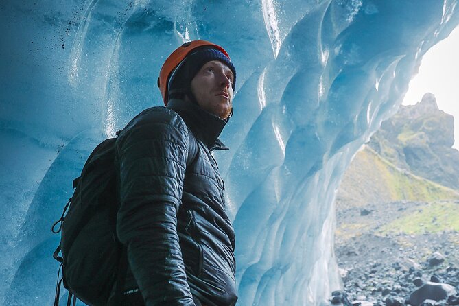 Early Bird Ice Cave with 3 Professional Photos - Who should book this Falljökull experience?