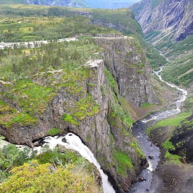 Eidfjord: Vøringsfossen Waterfalls Round-Trip Shuttle - Should you book the Eidfjord shuttle?