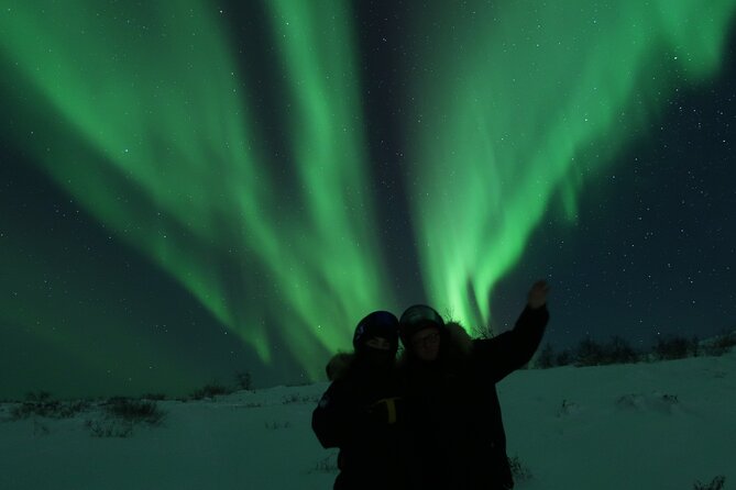 Enjoy the Aurora show on top of the mountain inc tipi dinner - Dinner by the fire in the tipi