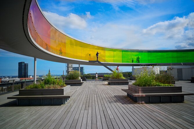 Explore Aarhus in 60 minutes with a Local - The Iceberg and Aarhus’s modern waterfront