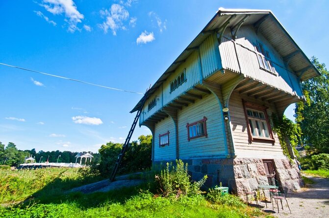 Explore happiest Helsinki: Bike/Ebike: BBQ, Sauna, Forest, &Parks - Why this half-day feels different from a normal bike tour