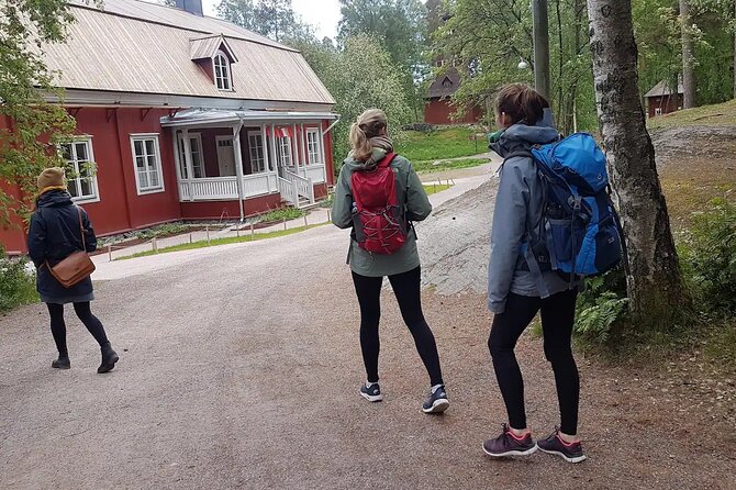 Explore happiest Helsinki: Bike/Ebike: BBQ, Sauna, Forest, &Parks - Sauna, swimming, and the Finnish way to unwind