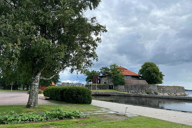 Fantastic E-bike Tour with the best views in Kristiansand - The final climb to Lasaretthøyden
