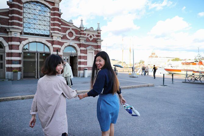 FOOD Tour with Roof Top Bar in Helsinki - Market Square and the flavor of the harbor