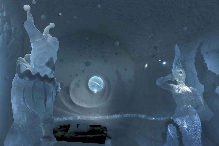 From Abisko: Explore the Icehotel - A long but scenic ride from Abisko to Jukkasjärvi