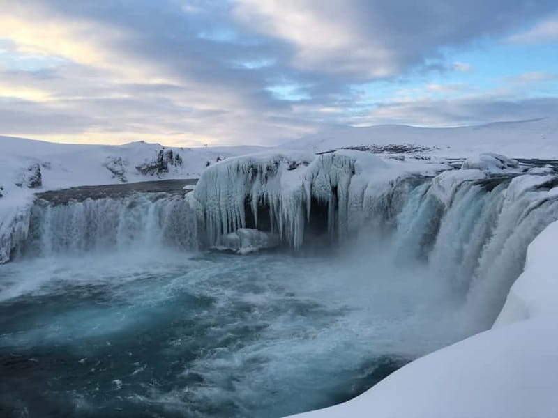 From Akureyri: Lake Mývatn and Godafoss Cruise Ship Day-Trip - From Akureyri port to Godafoss