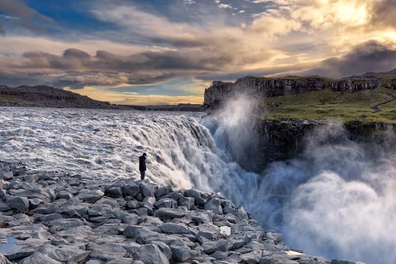 From Akureyri Port: Diamond Circle Guided Day Trip w/ Lunch - Leaving Akureyri and reaching Goðafoss