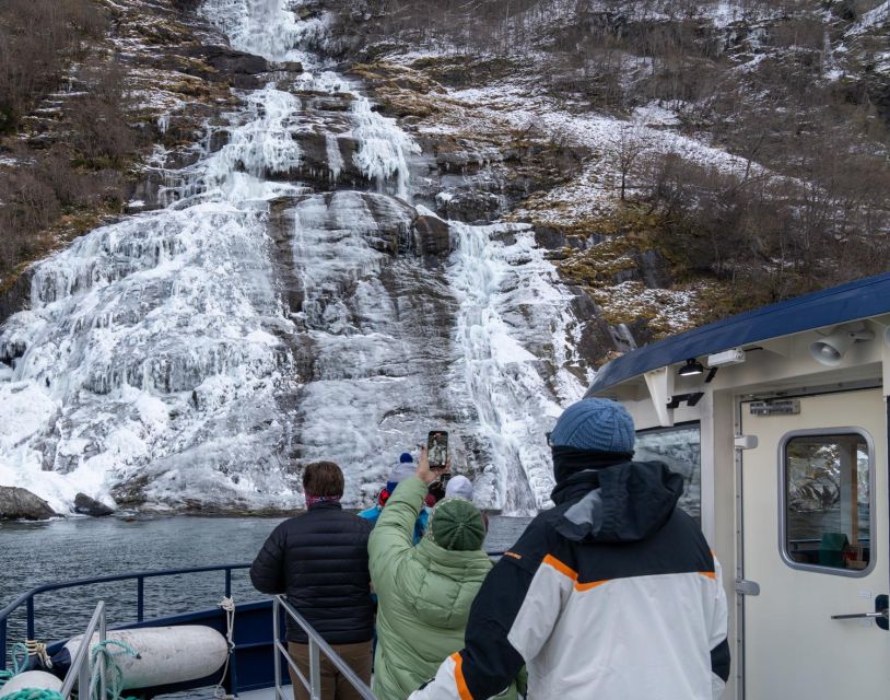 From Ålesund: Winter Fjord Cruise to Geirangerfjord - Food, drinks, and the value of the day