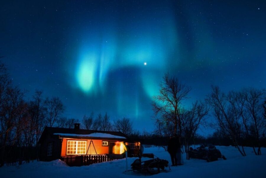 From Alta: Nighttime Northern Lights Spotting Tour - Starting at Æventyr in central Alta