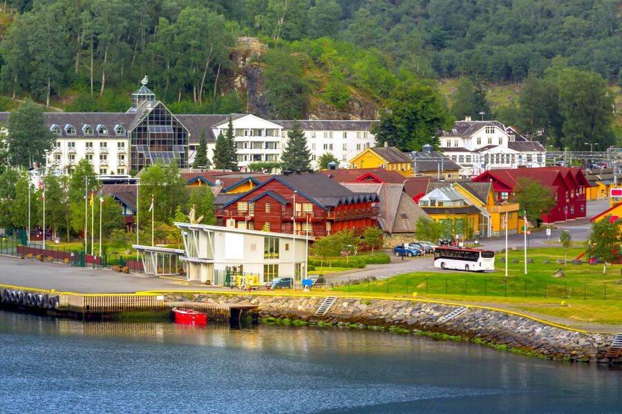 From Bergen: Flam Full-Day Cruise to Sognefjord - Bergen to Flåm by way of Sognefjord