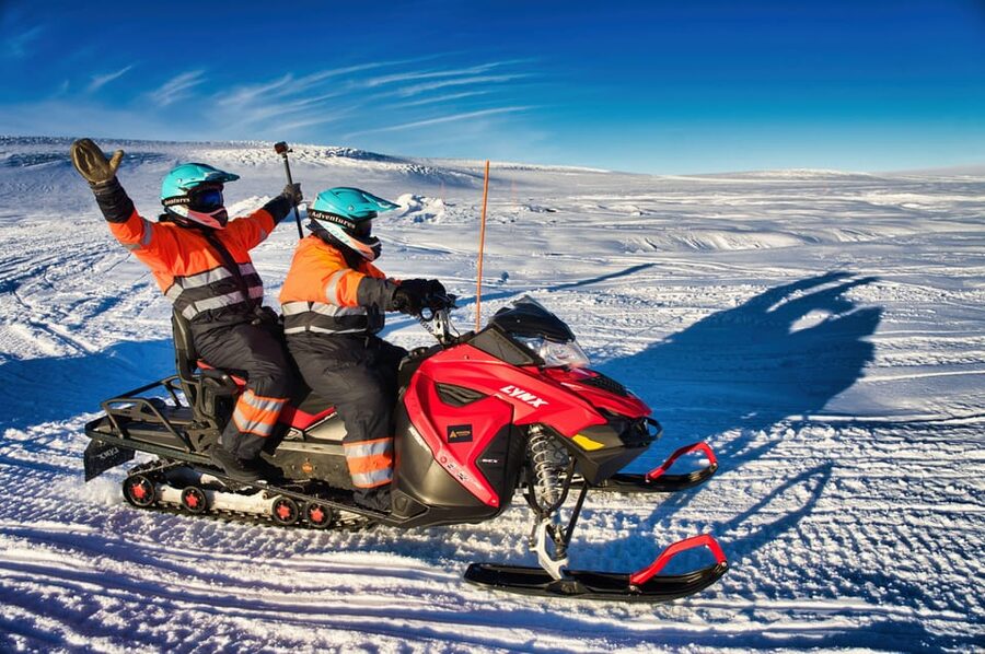 From Geysir: Snowmobile Adventure on Langjökull Glacier - The second 25-minute ride and the return to Skjól