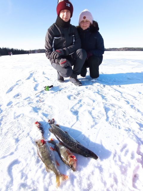 From Helsinki: Bodom Lake Ice Fishing with Food & Drinks - Why the small group makes a difference