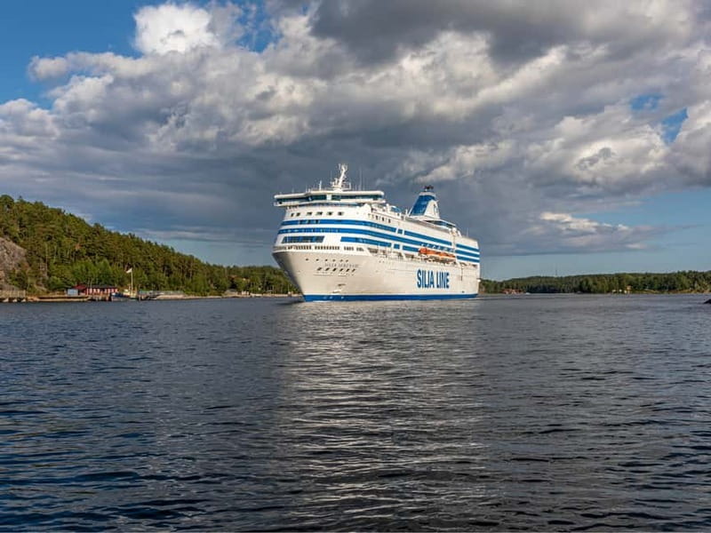 From Helsinki: Overnight Cruise to Stockholm with Breakfast - Your private sea-view cabin for one night