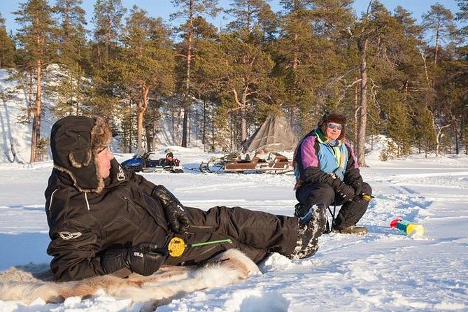 From Ivalo: Ice Fishing Safari to Lake Inari, reindeers & lunch - Key points before you book