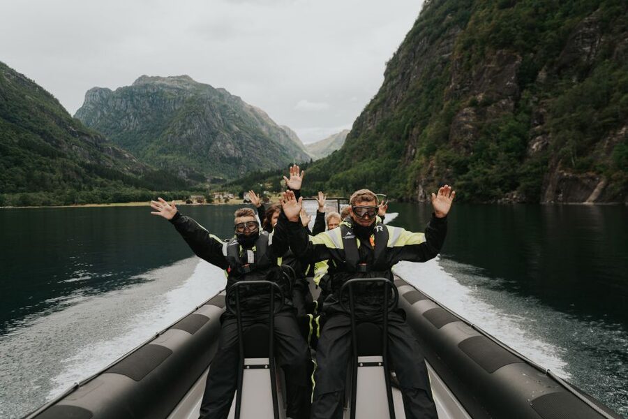 From Norheimsund: Hardangerfjord & Fyksesund RIB Fjord Tour - The 50-minute run into Fyksesund