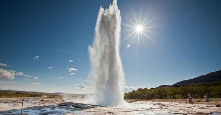 From Reykjavik: Best of Golden Circle Guided Tour - Pickup in Reykjavik and the first bus ride