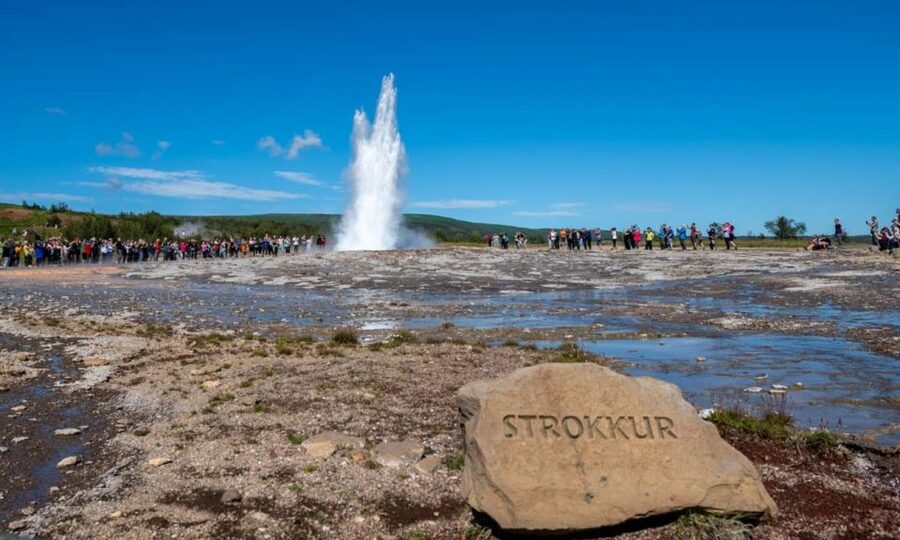 From Reykjavík: Full-day Golden Circle & Horse Riding Tour - Bus timing, pickup, and the practical details
