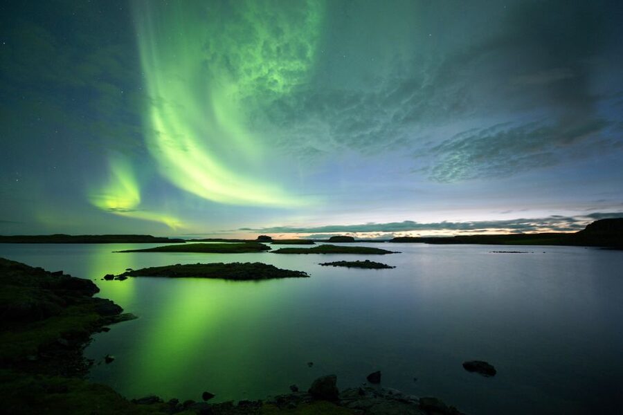 From Reykjavik: Golden Circle and Northern Lights Combo - Gullfoss and the power of glacial water