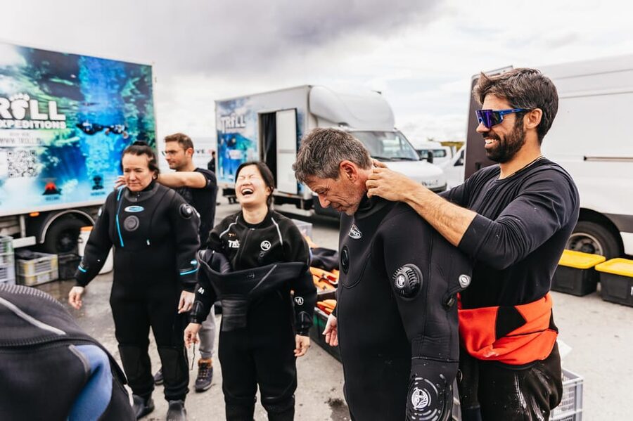 From Reykjavík: Golden Circle Tour and Silfra Snorkeling - Guides, safety, and the human side of the trip