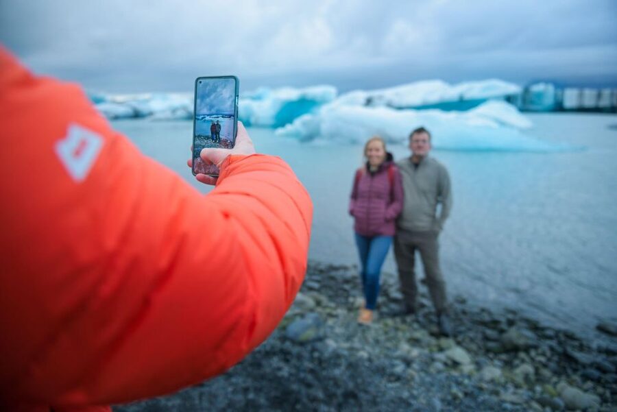 From Reykjavik: Jökulsárlón Glacier Lagoon and Diamond Beach - Stops that keep a 15-hour day manageable