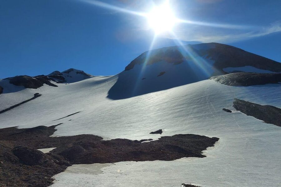 From Reykjavik: Kerlingarfjöll Hiking Day Tour - The guide and vehicle matter on this route