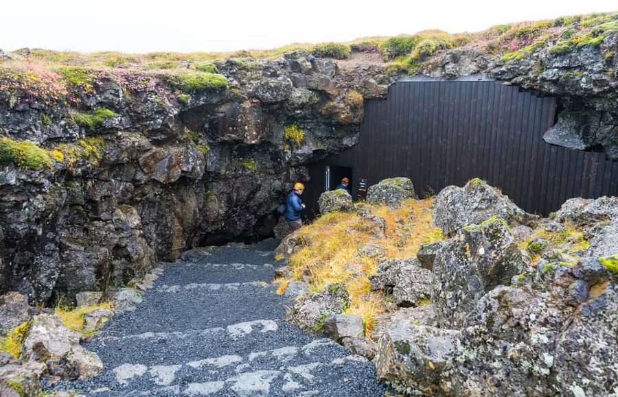 From Reykjavik: Lava Caving Tour - Walking through Raufarhólshellir