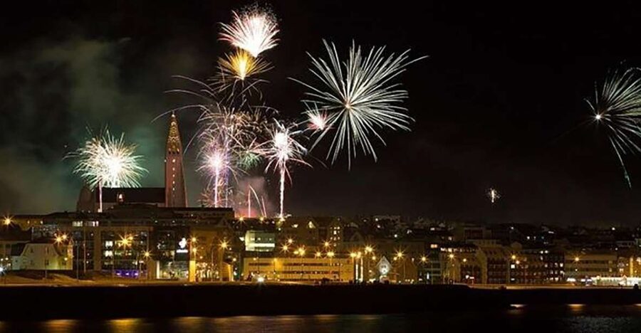 From Reykjavik: New Years Fireworks by Boat - Key points to know before midnight