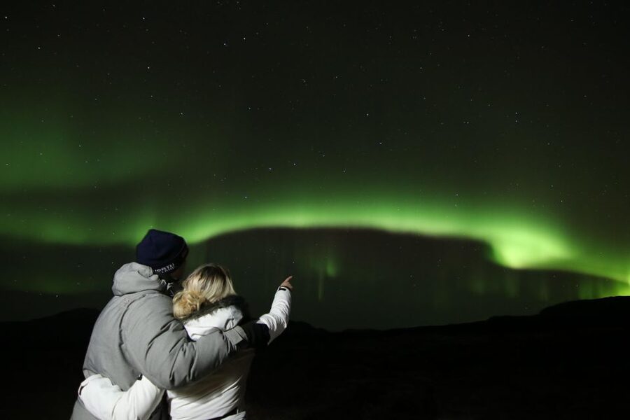 From Reykjavík: Northern Lights Tour with Hot Cocoa & Photos - One Main Viewing Stop, Not a String of Attractions