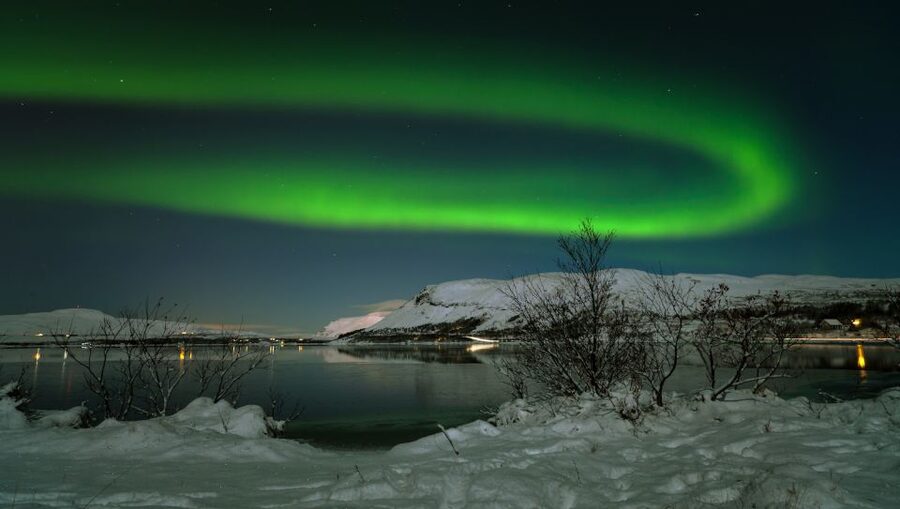 From Reykjavik: Northern Lights Tour with Lifetime Guarantee - Photography help, and its limits