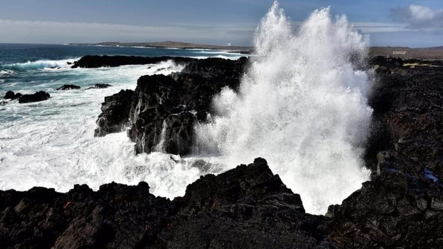 From Reykjavik: Reykjanes Geopark Tour & Airport Transfer - The Bridge Between the Continents