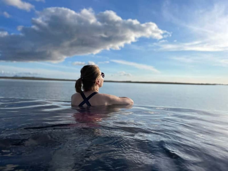From Reykjavik: South Coast & Sky Lagoon Small-Group Tour - The guide, group size, and day-to-day comfort