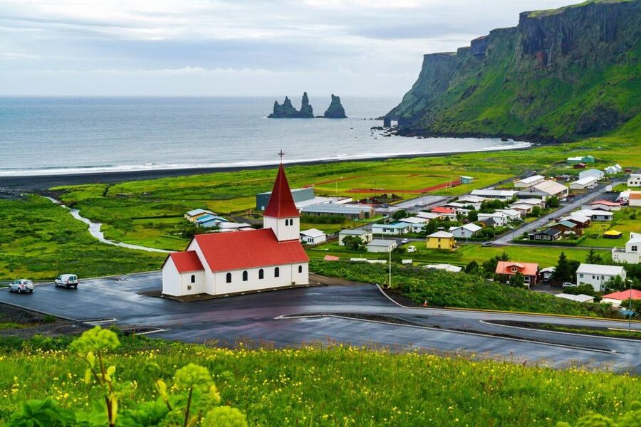 From Reykjavik: South Coast Tour & DC-3 Plane Wreck - Dyrhólaey cliffs and the black coast