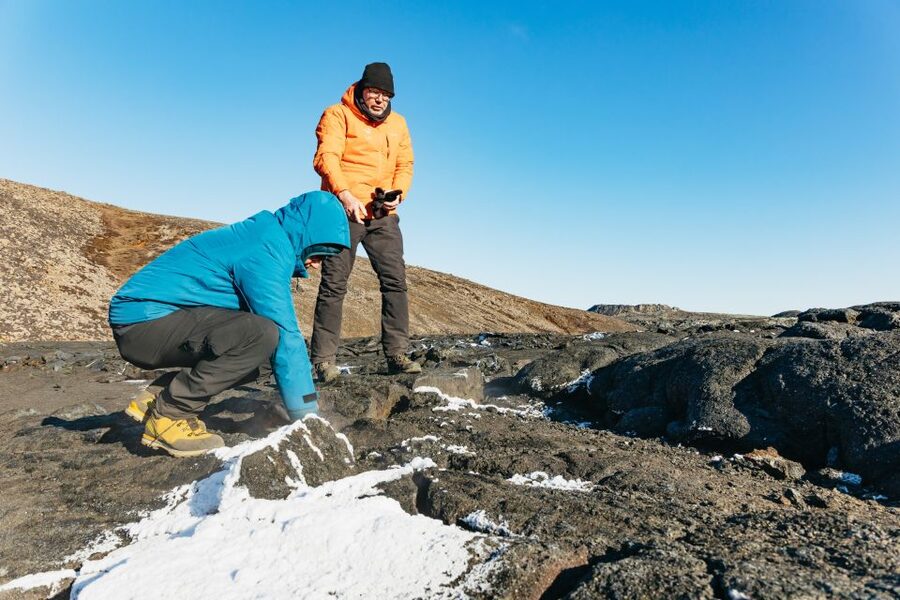 From Reykjavík: Volcanoes and Blue Lagoon Day Trip - How the transport and timing work