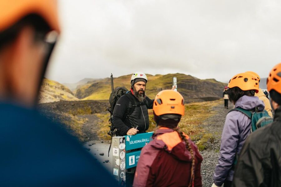 From Reykjavík: Waterfalls, Black Beach & Glacier Day Trip - Gljúfrabúi and Írafoss add quieter moments